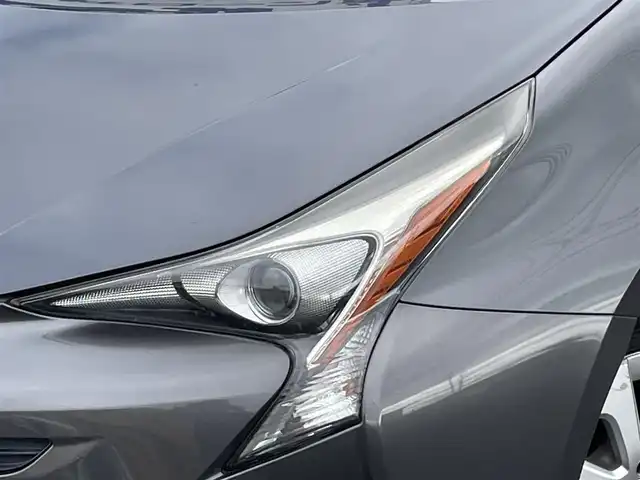 トヨタ プリウス S 佐賀県 2016(平28)年 14.3万km ウォームグレーオパール こちらは現金またはオートローンご利用時の価格です/自社ローンご希望の方は別途その旨お申付け下さい/禁煙車　/セーフティーセンス/ナビ/CD/ＥＴＣ　/バックカメラ　/純正フロアマット