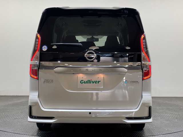 日産 セレナ e－パワー ハイウェイスター V 愛媛県 2022(令4)年 4.1万km ブリリアントホワイトパール 2トーン 純正10インチナビ/フルセグテレビ/Bluetooth/DVD/アラウンドビューモニター/後席フリップダウンモニター/両側パワースライドドア/LEDヘッドライト/エマージェンシブレーキ/レーンキープアシスト/クルーズコントロール/プロパイロット/ETC/ドライブレコーダー/スマートキー