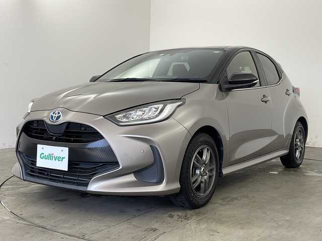 トヨタ ヤリス ハイブリッド Z 兵庫県 2020(令2)年 6万km ブラック/アバンギャルドブロンズメタリック ・純正8インチディスプレイオーディオナビ/BT/USB/Miracast/フルセグ/・パノラミックビューモニター/・ビルトインETC/・社外前後ドライブレコーダー（ZDR025）/・Toyota　Safety　Sense/・プリクラッシュセーフティ/・レーントレーシングアシスト/・レーダークルーズコントロール/・オートマチックハイビーム/・ロードサインアシスト/・ブラインドスポットモニター/・パーキングサポートブレーキ/・リヤクロストラフィックアラート/・クリアランスソナー/・先行車発進告知機能/・前席シートヒーター/・スマートキー/・プッシュスタート/・nanoe/・サイド、カーテンエアバック/・純正サマーアルミセット有