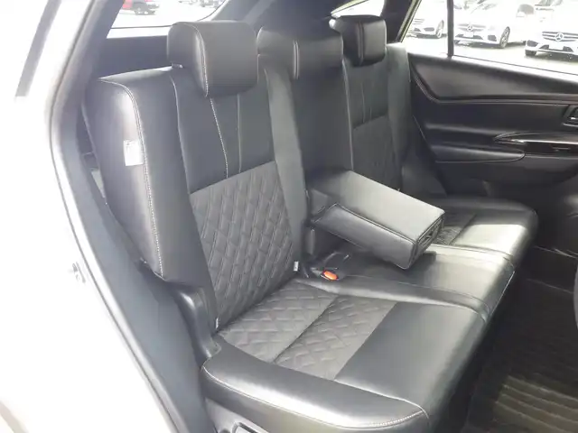 トヨタ ハリアー エレガンス 千葉県 2020(令2)年 1.8万km ホワイトパールクリスタルシャイン Toyota Safety Sense/・プリクラッシュセーフティ/・レーンディパーチャーアラート/・オートハイビーム/・レーダークルーズコントロール/純正SDナビ/地デジTV/【DVD/CD再生機能　Bluetooth接続】/バックカメラ/運転席パワーシート/ハーフレザーシート/革巻きステアリング/ETC/LEDヘッドライト/フォグライト/ウインカーミラー/フロントコーナーセンサー/純正17インチアルミホイル/サイド/カーテンエアバッグ/スマートキー