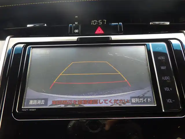トヨタ ハリアー エレガンス 千葉県 2020(令2)年 1.8万km ホワイトパールクリスタルシャイン Toyota Safety Sense/・プリクラッシュセーフティ/・レーンディパーチャーアラート/・オートハイビーム/・レーダークルーズコントロール/純正SDナビ/地デジTV/【DVD/CD再生機能　Bluetooth接続】/バックカメラ/運転席パワーシート/ハーフレザーシート/革巻きステアリング/ETC/LEDヘッドライト/フォグライト/ウインカーミラー/フロントコーナーセンサー/純正17インチアルミホイル/サイド/カーテンエアバッグ/スマートキー