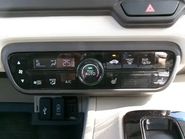 ホンダ Ｎ ＢＯＸ G L ホンダセンシング 群馬県 2018(平30)年 7.1万km プレミアムアイボリーパールⅡ ワンオーナー/ホンダセンシング/純正ナビ・フルセグTV・BT・DVD/　(VXM-184VFi)/バックモニター/リモコンエンジンスターターRS-18Jシリーズ/　(スマートキー一体型)/スマートキー＆プッシュスタート/両側パワースライドドア/ビルトインETC/前席シートヒーター/4WD/スタイルチェックライト/プラズマクラスター搭載LEDルーフ照明/社外14インチアルミホイール/社外ドライブレコーダー(SD欠)/R3.5.6年記録簿/保証書＆取説