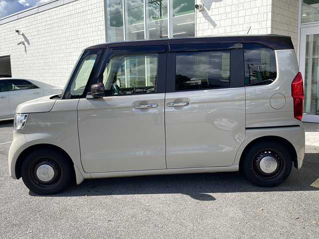 ホンダ Ｎ ＢＯＸ L コーディネートスタイル 鳥取県 2022(令4)年 3.4万km プレミアムアイボリーパールⅡ 純正ナビ（VXM-204VFI)/バックカメラ/フルセグＴＶ　ＤＶＤ　ＣＤ Bluetooth　ＵＳＢ SD/ＥＴＣ/追従型クルーズコントロール/両側パワースライド/オートホールド/シートヒーター/リヤソナー/オートライト/シートバックテーブル/ロールサンシェード/スマートキー/アイドリングストップ/フロアマット/ドアバイザー/横滑り防止装置/取扱説明書