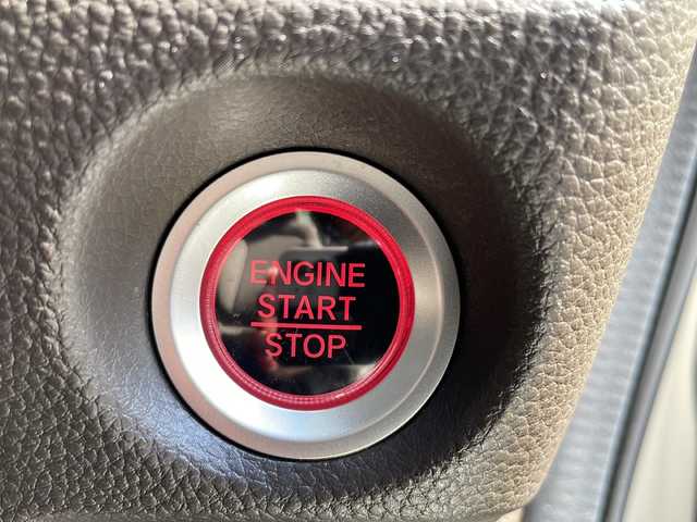 ホンダ Ｎ ＢＯＸ L コーディネートスタイル 鳥取県 2022(令4)年 3.4万km プレミアムアイボリーパールⅡ 純正ナビ（VXM-204VFI)/バックカメラ/フルセグＴＶ　ＤＶＤ　ＣＤ Bluetooth　ＵＳＢ SD/ＥＴＣ/追従型クルーズコントロール/両側パワースライド/オートホールド/シートヒーター/リヤソナー/オートライト/シートバックテーブル/ロールサンシェード/スマートキー/アイドリングストップ/フロアマット/ドアバイザー/横滑り防止装置/取扱説明書
