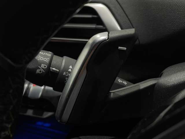 プジョー ３００８ GT ブルー HDi 新潟県 2018(平30)年 3.7万km BLANC NACRE 純正ナビ/フルセグTV/バック/サイドカメラ/ETC/ドライブレコーダー/ハーフレザーシート/パワーバックドア/LEDヘッドライト/純正18インチアルミホイール/コーナーセンサー