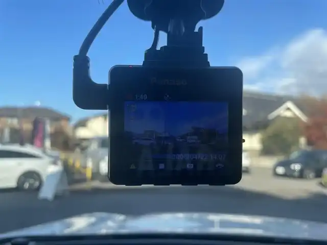 プジョー ３００８ GT ブルー HDi 栃木県 2018(平30)年 3.7万km BLANC NACRE 純正ナビ/フルセグTV/バック/サイドカメラ/ETC/ドライブレコーダー/ハーフレザーシート/パワーバックドア/LEDヘッドライト/純正18インチアルミホイール/コーナーセンサー