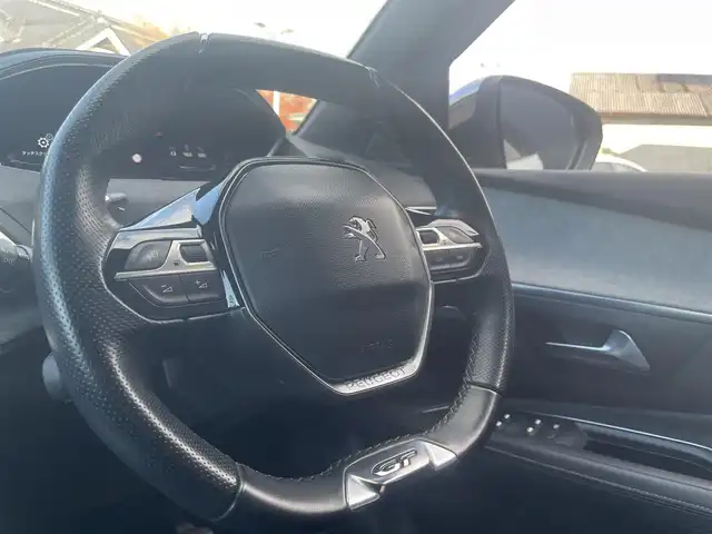 プジョー ３００８ GT ブルー HDi 栃木県 2018(平30)年 3.7万km BLANC NACRE 純正ナビ/フルセグTV/バック/サイドカメラ/ETC/ドライブレコーダー/ハーフレザーシート/パワーバックドア/LEDヘッドライト/純正18インチアルミホイール/コーナーセンサー