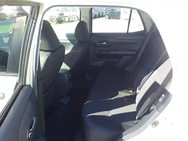 トヨタ ライズ Z 千葉県 2020(令2)年 1.5万km ナチュラルベージュマイカM 195/60R17/スマートアシストIII/レーダークルーズコントロール/エコアイドル/純正SDナビ/地デジTV/【CD再生機能　Bluetooth接続】/バックカメラ/ドライブレコーダー（前後撮影）【HDR360GW】/バックカメラ/前席シートヒーター/革巻きステアリング/ステアリングスイッチ/ETC/LEDヘッドライト/フォグライト/ウインカーミラー/コーナーセンサー/純正17インチアルミホイル/サイド/カーテンエアバッグ/キーフリーシステム