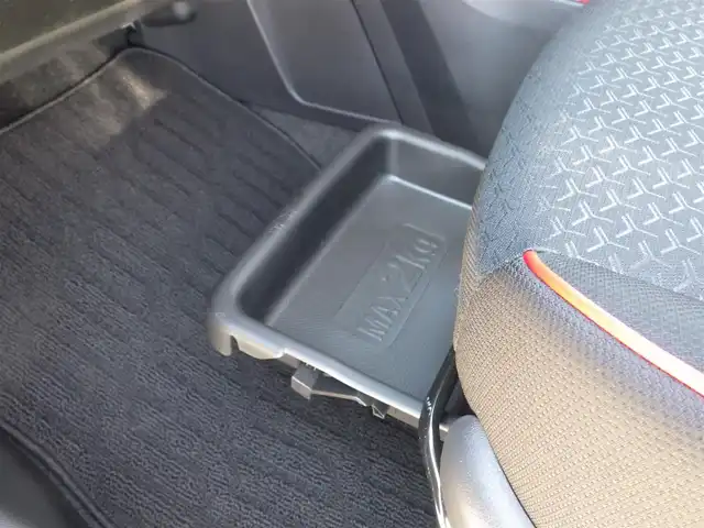 トヨタ ライズ Z 千葉県 2020(令2)年 1.5万km ナチュラルベージュマイカM 195/60R17/スマートアシストIII/レーダークルーズコントロール/エコアイドル/純正SDナビ/地デジTV/【CD再生機能　Bluetooth接続】/バックカメラ/ドライブレコーダー（前後撮影）【HDR360GW】/バックカメラ/前席シートヒーター/革巻きステアリング/ステアリングスイッチ/ETC/LEDヘッドライト/フォグライト/ウインカーミラー/コーナーセンサー/純正17インチアルミホイル/サイド/カーテンエアバッグ/キーフリーシステム