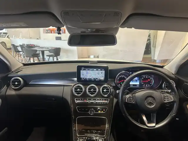 メルセデス・ベンツ Ｃ２００ 4マチックアバンギャルド 道央・札幌 2017(平29)年 5.7万km ポーラホワイト レーダーセーフティパッケージ/　・ACC/　・PRE-SAFE/　・BASプラス/　・リアCPA/　・レーンキープアシスト/　・ブラインドスポットアシスト/ベーシックパッケージ/前席シートヒーター/純正HDDナビ/フルセグTV/CD/DVD/SD/USB/Bluetooth/バックカメラ/パークトロニック/アクティブパーキングアシスト/ハーフレザーシート/運転席パワーシート/LEDヘッドライト