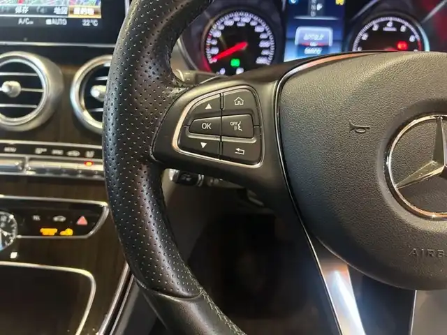 メルセデス・ベンツ Ｃ２００ 4マチックアバンギャルド 道央・札幌 2017(平29)年 5.7万km ポーラホワイト レーダーセーフティパッケージ/　・ACC/　・PRE-SAFE/　・BASプラス/　・リアCPA/　・レーンキープアシスト/　・ブラインドスポットアシスト/ベーシックパッケージ/前席シートヒーター/純正HDDナビ/フルセグTV/CD/DVD/SD/USB/Bluetooth/バックカメラ/パークトロニック/アクティブパーキングアシスト/ハーフレザーシート/運転席パワーシート/LEDヘッドライト