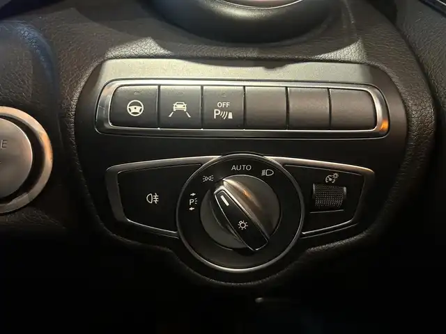 メルセデス・ベンツ Ｃ２００ 4マチックアバンギャルド 道央・札幌 2017(平29)年 5.7万km ポーラホワイト レーダーセーフティパッケージ/　・ACC/　・PRE-SAFE/　・BASプラス/　・リアCPA/　・レーンキープアシスト/　・ブラインドスポットアシスト/ベーシックパッケージ/前席シートヒーター/純正HDDナビ/フルセグTV/CD/DVD/SD/USB/Bluetooth/バックカメラ/パークトロニック/アクティブパーキングアシスト/ハーフレザーシート/運転席パワーシート/LEDヘッドライト