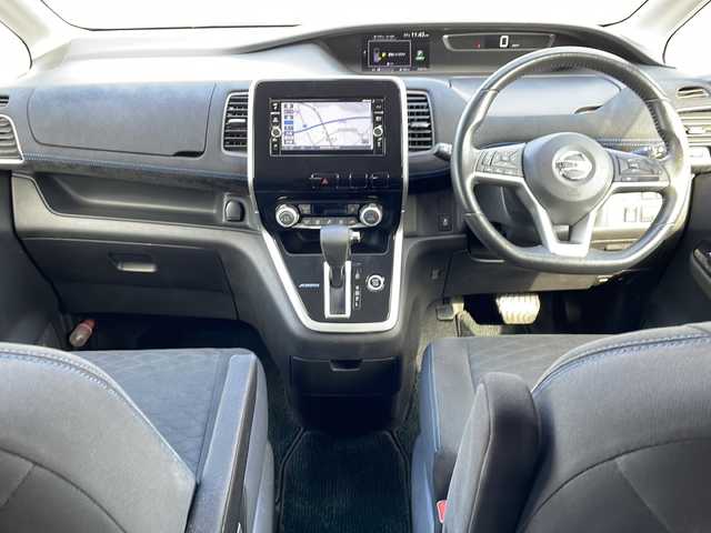 日産 セレナ オーテック Vパッケージ 徳島県 2018(平30)年 3.6万km ダイヤモンドブラック 純正10型ナビ　MM3170D-W/(AM.FM.CD.DVD.BT.フルセグ)/純正フリップダウンモニター/ビルトインETC/両側パワースライドドア/ダブルオートエアコン/LEDヘッドライト/純正アルミ/純正フロアマット