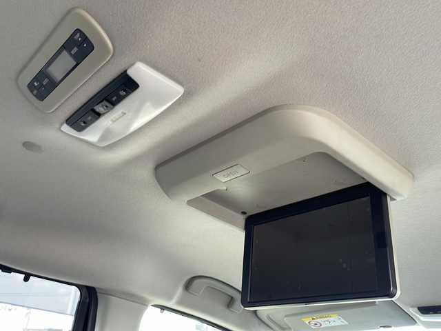 日産 セレナ オーテック Vパッケージ 徳島県 2018(平30)年 3.6万km ダイヤモンドブラック 純正10型ナビ　MM3170D-W/(AM.FM.CD.DVD.BT.フルセグ)/純正フリップダウンモニター/ビルトインETC/両側パワースライドドア/ダブルオートエアコン/LEDヘッドライト/純正アルミ/純正フロアマット