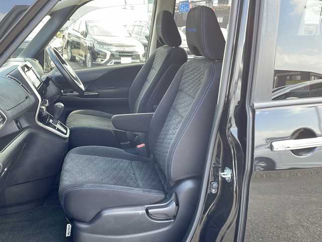 日産 セレナ オーテック Vパッケージ 徳島県 2018(平30)年 3.6万km ダイヤモンドブラック 純正10型ナビ　MM3170D-W/(AM.FM.CD.DVD.BT.フルセグ)/純正フリップダウンモニター/ビルトインETC/両側パワースライドドア/ダブルオートエアコン/LEDヘッドライト/純正アルミ/純正フロアマット