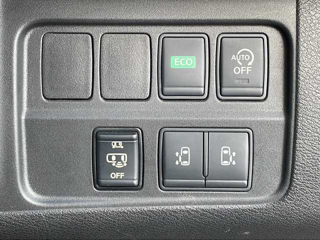 日産 セレナ オーテック Vパッケージ 徳島県 2018(平30)年 3.6万km ダイヤモンドブラック 純正10型ナビ　MM3170D-W/(AM.FM.CD.DVD.BT.フルセグ)/純正フリップダウンモニター/ビルトインETC/両側パワースライドドア/ダブルオートエアコン/LEDヘッドライト/純正アルミ/純正フロアマット