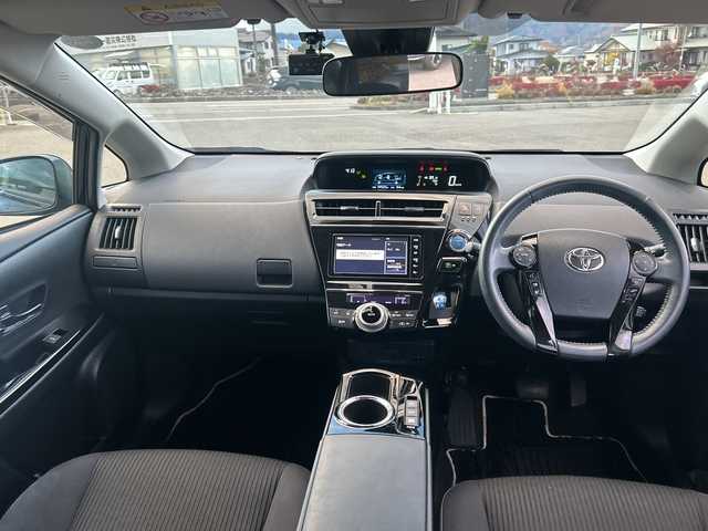 トヨタ プリウス α S チューンブラックⅡ 山梨県 2018(平30)年 4.5万km アティチュードブラックマイカ 純正ナビＴＶ　/フルセグ　/バックモニター　/ＥＴＣ　/純正ＯＰエアロ（フロント・リア・サイド）/ＬＥＤライト/フォグライト/トヨタセーフティセンス/シートヒーター/ドライブレコーダー