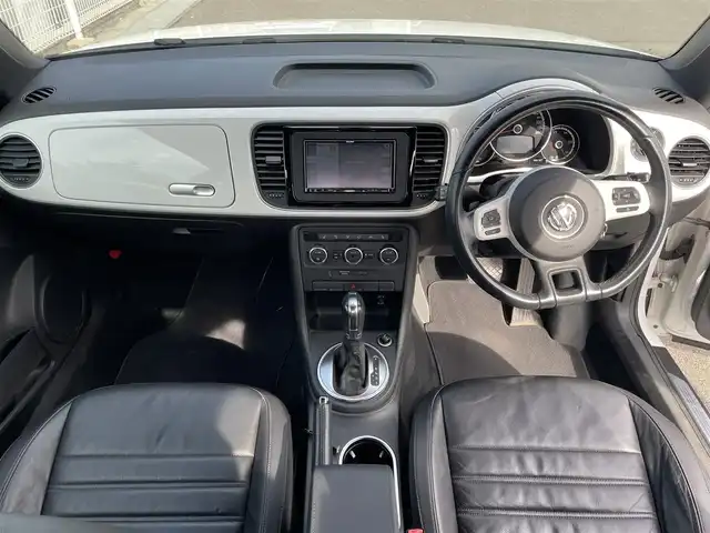 フォルクスワーゲン ザ・ビートル デザイン レザーパッケージ 福島県 2014(平26)年 6.2万km キャンディホワイト 社外メモリーナビ/CD/DVD/USB/フルセグTV/純正17インチAW/黒レザーシート/シートヒーター/キセノンライト/フォグ/リアフォグ/フロアマット/キーレス