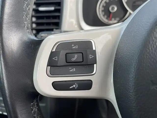 フォルクスワーゲン ザ・ビートル デザイン レザーパッケージ 福島県 2014(平26)年 6.2万km キャンディホワイト 社外メモリーナビ/CD/DVD/USB/フルセグTV/純正17インチAW/黒レザーシート/シートヒーター/キセノンライト/フォグ/リアフォグ/フロアマット/キーレス