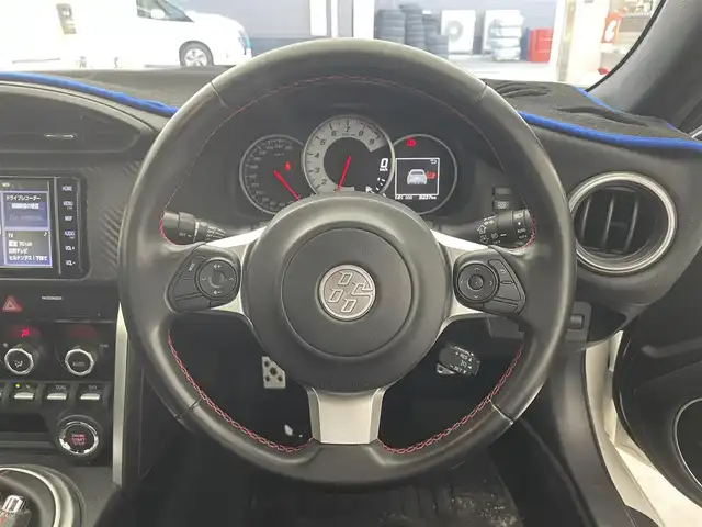 トヨタ ８６ GT 滋賀県 2021(令3)年 1万km クリスタルホワイトパール モデリスタエアロ/純正ナビ/CD/DVD/Bluetooth/フルセグTV/バックカメラ/クルーズコントロール/ETC/ドライブレコーダー/LEDヘッドライト/オートライト/純正アルミホイール