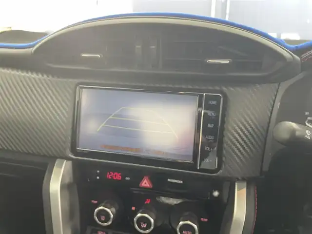 トヨタ ８６ GT 滋賀県 2021(令3)年 1万km クリスタルホワイトパール モデリスタエアロ/純正ナビ/CD/DVD/Bluetooth/フルセグTV/バックカメラ/クルーズコントロール/ETC/ドライブレコーダー/LEDヘッドライト/オートライト/純正アルミホイール