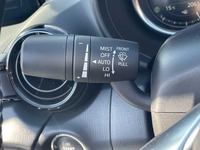 マツダ ロードスター S 三重県 2024(令6)年 0.2万km ソウルレッドクリスタルM 登録時2061km/ワンオーナー/禁煙車/純正ナビ/・Bluetooth・AM/FM/前方ドラレコ/ステアリングスイッチ/AUTOライト/オートマチックハイビーム/AUTOワイパー/コーナーセンサー/プッシュスタート/スマートキー/スペアキー/純正16インチアルミホイール