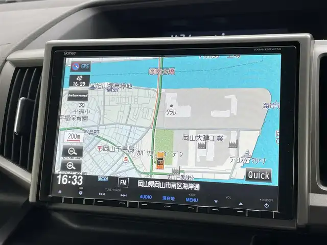 ホンダ ステップワゴン G Eセレクション 岡山県 2013(平25)年 7.3万km ホワイトオーキッドパール フリップダウンモニター/型番:VM-108N/純正９インチナビ/【CD/DVD/フルセグTV】/型番:VXM-135VFNi/バックカメラ/両側パワースライドドア/社外ドライブレコーダー（前後）/ビルトインＥＴＣ/アイドリングストップ/LEORIS15インチアルミホイール/純正フロアマット/フォグランプ/スマートキー×1