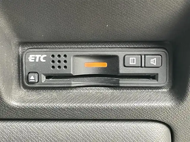 ホンダ ステップワゴン G Eセレクション 岡山県 2013(平25)年 7.3万km ホワイトオーキッドパール フリップダウンモニター/型番:VM-108N/純正９インチナビ/【CD/DVD/フルセグTV】/型番:VXM-135VFNi/バックカメラ/両側パワースライドドア/社外ドライブレコーダー（前後）/ビルトインＥＴＣ/アイドリングストップ/LEORIS15インチアルミホイール/純正フロアマット/フォグランプ/スマートキー×1