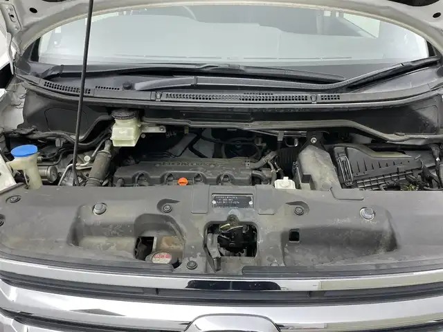 ホンダ ステップワゴン G Eセレクション 岡山県 2013(平25)年 7.3万km ホワイトオーキッドパール フリップダウンモニター/型番:VM-108N/純正９インチナビ/【CD/DVD/フルセグTV】/型番:VXM-135VFNi/バックカメラ/両側パワースライドドア/社外ドライブレコーダー（前後）/ビルトインＥＴＣ/アイドリングストップ/LEORIS15インチアルミホイール/純正フロアマット/フォグランプ/スマートキー×1