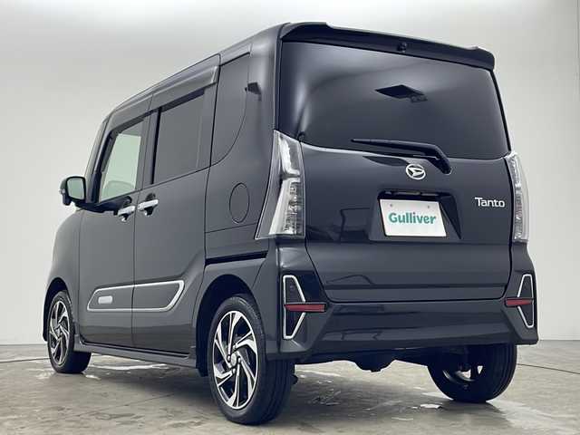 ダイハツ タント カスタム RS スタイルセレクション 秋田県 2021(令3)年 4.6万km ブラックマイカメタリック 4WD/ワンオーナー /純正ナビ /フルセグTV/純正ETC /バックカメラ/純正12.8インチ後席モニター /純正エンジンスターター /純正AW /ハーフレザーシート /純正ドライブレコーダー/LEDヘッドライト/LEDフォグライト/取扱説明書/保証書/スマートキー/スペアキー有/純正フロアマット/純正LEDルームランプ/両側パワースライドドア/オートエアコン/前席シートヒーター/ステアリングリモコン/オートライト/PWR/クルーズコントロール/革巻きステアリング/衝突被害軽減システム/クリアランスソナー/横滑り防止装置/アイドリングストップ/電格ミラー/プッシュスタート/リアサンシェード/サイドバイザー/ウィンカーミラー