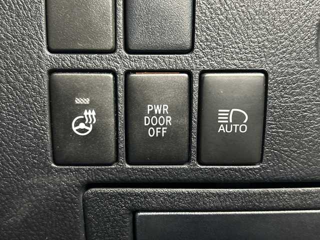 トヨタ アルファード S Cパッケージ 三重県 2018(平30)年 4.8万km ラグジュアリーホワイトパールクリスタルシャインガラスフレーク /禁煙車//純正10型SDナビ//バックカメラ//WAC//MTモード付AT//電子サイドブレーキ//ブレーキオートホールド//合皮シート//DN席シートベンチレーション//DN席パワーシート//シートメモリー//ウッドコンビステアリング//トヨタセーフティセンス//衝突軽減ブレーキ//レーントレーシングアシスト//レーダークルーズコントロール//前後クリアランスソナー//ロードサインアシスト//オートハイビーム//3眼LED//フォグ//シーケンシャルウィンカー//純正ビルトインETC//両側パワースライドドア//パワーバックドア//純正12.1型フリップダウンモニター//サイドカーテンエアバッグ