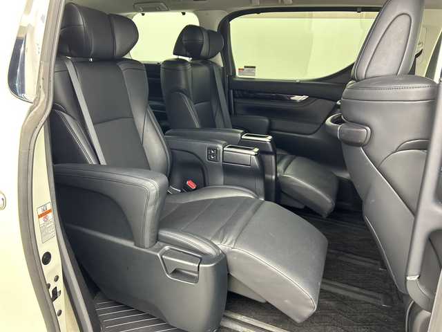 トヨタ アルファード S Cパッケージ 三重県 2018(平30)年 4.8万km ラグジュアリーホワイトパールクリスタルシャインガラスフレーク /禁煙車//純正10型SDナビ//バックカメラ//WAC//MTモード付AT//電子サイドブレーキ//ブレーキオートホールド//合皮シート//DN席シートベンチレーション//DN席パワーシート//シートメモリー//ウッドコンビステアリング//トヨタセーフティセンス//衝突軽減ブレーキ//レーントレーシングアシスト//レーダークルーズコントロール//前後クリアランスソナー//ロードサインアシスト//オートハイビーム//3眼LED//フォグ//シーケンシャルウィンカー//純正ビルトインETC//両側パワースライドドア//パワーバックドア//純正12.1型フリップダウンモニター//サイドカーテンエアバッグ