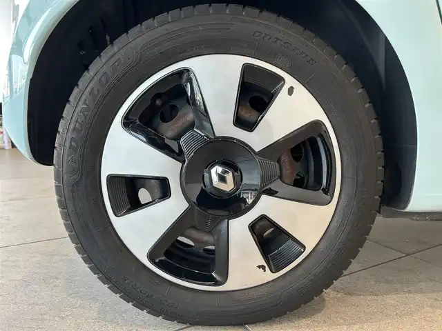 ルノー トゥインゴ ゼン 愛知県 2017(平29)年 3.6万km ブルードラジェ 社外ポータブルナビ/Bluetooth/AM/FMラジオ/アイドリングストップ/ESC（横滑り防止装置）/エコモード/ETC