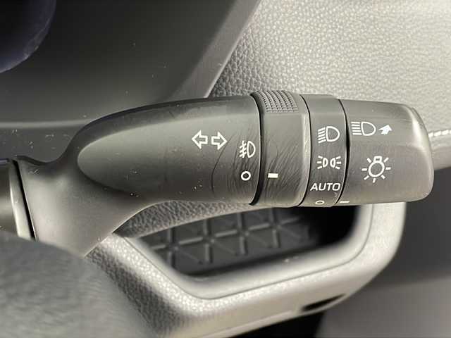 トヨタ ＲＡＶ４ X 新潟県 2020(令2)年 4.5万km アティチュードブラックマイカ 純正SDナビ（Bluetooth・CD・DVD・USB・AM・FM）/バックカメラ　/純正ビルトインETC２．０　/衝突被害軽減システム/追従クルーズコントロール　/レーンキープアシスト　/パーキングアシスト/前後コーナーセンサー　/LEDオートライト　/オートマチックハイビーム　/前後ドライブレコーダー/純正フロアマット/社外１６インチアルミホイール/純正１８インチアルミホイール・夏タイヤセット車載/MTモード付AT/スマートキー/スペアキー