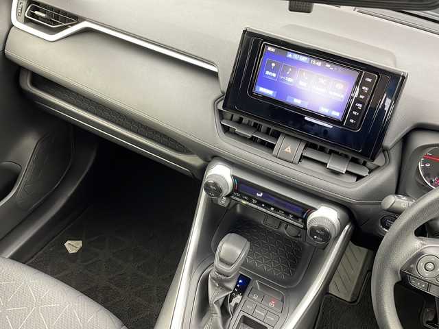 トヨタ ＲＡＶ４ X 新潟県 2020(令2)年 4.5万km アティチュードブラックマイカ 純正SDナビ（Bluetooth・CD・DVD・USB・AM・FM）/バックカメラ　/純正ビルトインETC２．０　/衝突被害軽減システム/追従クルーズコントロール　/レーンキープアシスト　/パーキングアシスト/前後コーナーセンサー　/LEDオートライト　/オートマチックハイビーム　/前後ドライブレコーダー/純正フロアマット/社外１６インチアルミホイール/純正１８インチアルミホイール・夏タイヤセット車載/MTモード付AT/スマートキー/スペアキー