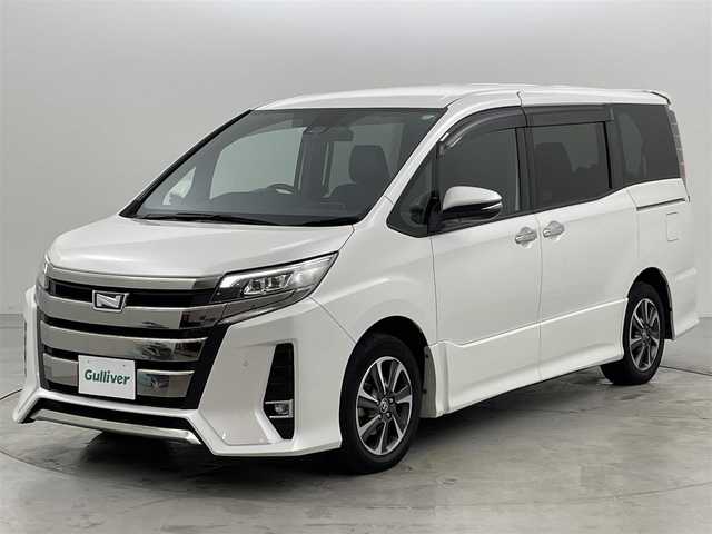 トヨタ ノア Si ダブルバイビーⅡ 福岡県 2020(令2)年 4.3万km ホワイトパールクリスタルシャイン 後席モニター　/純正ナビ（ＢＴ，フルセグＴＶ）　/ドラレコ　/ＥＴＣ　/コーナーセンサー　/クルーズコントロール　/衝突軽減ブレーキ　/レーンキープ　/アイドリングストップ　/ハーフレザー　/両側電動スライドドア　/ＬＥＤ