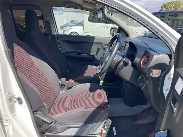 スズキ アルト ターボRS 鳥取県 2018(平30)年 5.5万km ピュアホワイトP ターボ車/社外ナビ/フルセグ/CD/DVD/BT/バックカメラ・ETC/ルームミラー型ドライブレコーダー/レーダーブレーキサポート/ローダウンスプリング/キセノンヘットライト/weds sport16インチアルミホイール/パドルシフト/プッシュエンジンスタート/アイドリングストップ/純正フロアマット/ドアバイザー/純正サスペンション車載/スタットレスセット積み込み/（タイヤ５部山　ブリジストン）