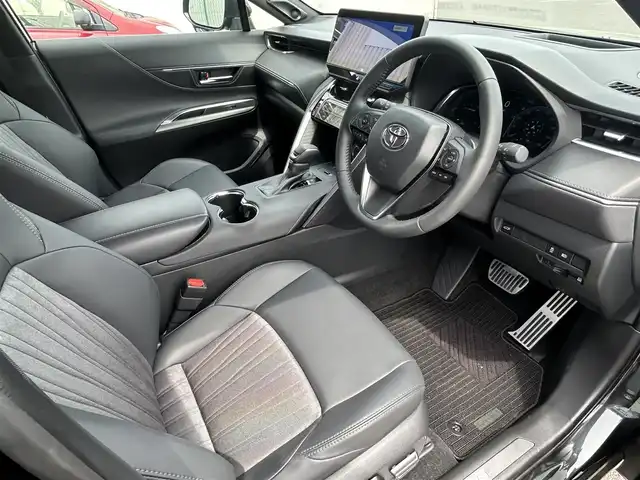 トヨタ ハリアー Z 福島県 2024(令6)年 0.4万km プレシャスブラックパール JBLプレミアムサウンド/トヨタセーフティセンス/レーンディパチャーアラート/ブラインドスポットモニター/純正メモリナビ/　【フルセグ/BT/USB/Miracast】/バックカメラ/ビルトインETC2.0/デジタルインナーミラー/電動リアゲート/ドライブレコーダー/ステアリングスイッチ/レーダークルーズコントロール/ハーフレザーシート/運転席パワーシート/LEDヘッドライト（AUTO機能付き）/　・フォグランプ/オートマチックハイビーム/ヘッドアップディスプレイ/パーキングアシスト/コーナーセンサー
