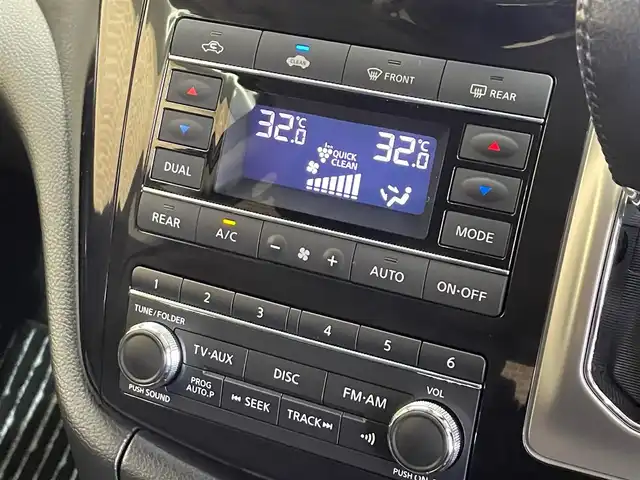 日産 エルグランド 250HWS アーバンクロム 岩手県 2020(令2)年 6.4万km ファントムブラック ４WD/アラウンドビューモニター/エマージェンシーブレーキ/レーンアシスト/両側パワースライドドア/横滑り防止装置/ソナー/純正ナビ/フルセグ/ETC/LEDヘッドライト/フォグランプ/純正18インチアルミホイール/エンジンスターター