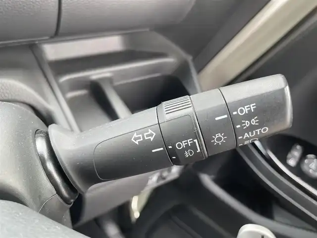ホンダ Ｎ ＢＯＸ カスタム G L ターボ ホンダセンシング 熊本県 2018(平30)年 1.4万km プレミアムホワイトパールⅡ 社外メモリナビ/・AM/FM/CD/DVD/USB/SD/iPod/・Bluetooth/・フルセグTV/・バックカメラ/ホンダセンシング/・アダプティブクルーズコントロール/・車線維持支援システム/・衝突軽減ブレーキ/・誤発進抑制機能/・路外逸脱抑制機能/ビルトインETC/パドルシフト/ステアリングスイッチ/革巻きステアリング/ウィンカーミラー/電動格納ミラー/両側パワースライドスイッチ/チップアップ＆ダイブダウン機能付きスライドシート/ハンズフリーマイク/ロール式サンシェード/充電用USBソケット×２/ドアバイザー/フォグランプ/アイドリングストップ/純正フロアマット/純正アルミホイール