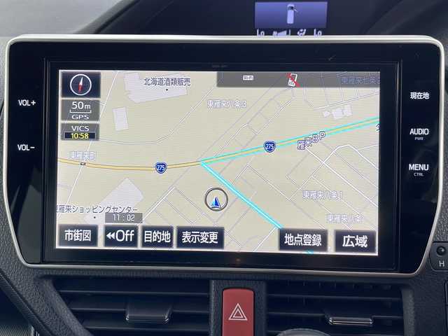 トヨタ ヴォクシー ZS 道央・札幌 2017(平29)年 6.4万km ブラック ・４WD / 寒冷地仕様/・トヨタセーフティーセンス/・プリクラッシュセーフティ/・純正10インチSDナビ（NSZN-Z66T）/（CD/DVD/SD/BT/フルセグTV）/・バックカメラ/・両側パワースライド/・プッシュスタート/スマートキー/・エンジンスターター/ドライブレコーダー/・アイドリングストップ/・クルーズコントロール/・LEDヘッドライト/フォグランプ/・オートハイビーム/・ETC/・冬タイヤ純正AW付き積込み/・横滑り防止装置/・盗難防止装置