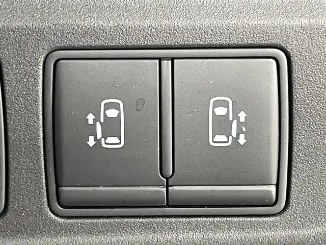 日産 セレナ ハイウェイスター プロパイロットED 岡山県 2016(平28)年 5.1万km ブリリアントホワイトパール 純正ナビ/（CD/DVD/BT/USB/フルセグ/AUX)/プロパイロット/・レーダークルーズコントロール/・レーンキープアシスト/衝突軽減ブレーキ/両側電動スライド/ビルトインＥＴＣ/バックカメラ/純正ドライブレコーダー（前）/コーナーセンサー（前後）/プッシュスタート/アイドリングストップ/スマートキー×1/純正フロアマット/純正アルミホイール/オートライト/フォグランプ/ハンズフリーオートスライド/ISOFIX/後席サンシェイド/ステアリングスイッチ/チルトステアリング/シートリフター/シートバックテーブル/ウインカーミラー/新車保証書/取扱説明書/スペアキー×1