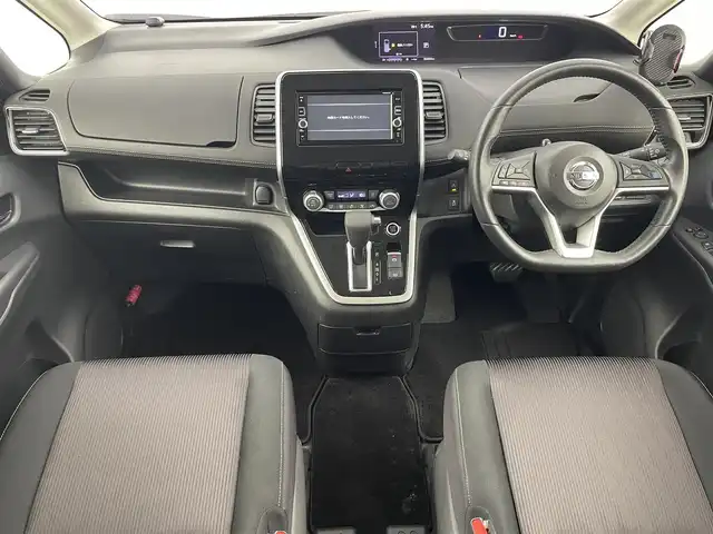 日産 セレナ ハイウェイスター プロパイロットED 大阪府 2016(平28)年 5.1万km ブリリアントホワイトパール プロパイロット/　・衝突軽減ブレーキ/　・レーダークルーズコントロール/　・レーンキープアシスト/純正ナビ/　CD/DVD/Bluetooth/USB/フルセグ/AUX/バックカメラ/両側パワースライドドア/ビルトインＥＴＣ/純正ドライブレコーダー（前）/コーナーセンサー（前後）/プッシュスタート/アイドリングストップ/スマートキー×1/純正フロアマット/純正アルミホイール/オートライト/フォグランプ/ハンズフリーオートスライド/ISOFIX/後席サンシェイド/ステアリングスイッチ/チルトステアリング/シートリフター/シートバックテーブル/ウインカーミラー