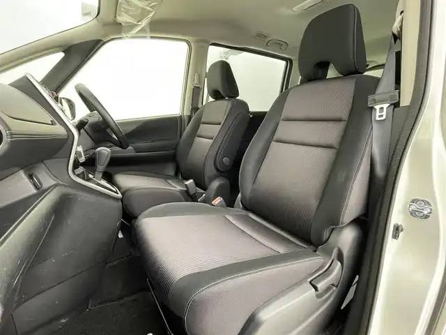 日産 セレナ ハイウェイスター プロパイロットED 大阪府 2016(平28)年 5.1万km ブリリアントホワイトパール プロパイロット/　・衝突軽減ブレーキ/　・レーダークルーズコントロール/　・レーンキープアシスト/純正ナビ/　CD/DVD/Bluetooth/USB/フルセグ/AUX/バックカメラ/両側パワースライドドア/ビルトインＥＴＣ/純正ドライブレコーダー（前）/コーナーセンサー（前後）/プッシュスタート/アイドリングストップ/スマートキー×1/純正フロアマット/純正アルミホイール/オートライト/フォグランプ/ハンズフリーオートスライド/ISOFIX/後席サンシェイド/ステアリングスイッチ/チルトステアリング/シートリフター/シートバックテーブル/ウインカーミラー