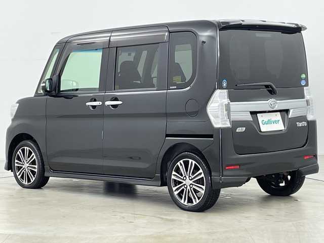 ダイハツ タント カスタム RS SA 道央・札幌 2015(平27)年 6.8万km ブラックマイカメタリック ・禁煙車/・4WD/・純正ナビ&CD&DVD&BT&SD&HDMI&iPod&USB/・純正フリップダウンモニター/・両側パワースライドドア/・バックカメラ/・衝突被害軽減ブレーキ/・横滑り防止装置/・アイドリングストップ/・ETC/・nanoe/・USB入力端子/・純正フロアマット/・電動格納ミラー/・LEDヘッドライト/・オートライト/・スマートキー/・スペアキー/・純正エンジンスターター