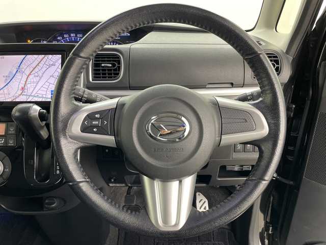 ダイハツ タント カスタム RS SA 道央・札幌 2015(平27)年 6.8万km ブラックマイカメタリック ・禁煙車/・4WD/・純正ナビ&CD&DVD&BT&SD&HDMI&iPod&USB/・純正フリップダウンモニター/・両側パワースライドドア/・バックカメラ/・衝突被害軽減ブレーキ/・横滑り防止装置/・アイドリングストップ/・ETC/・nanoe/・USB入力端子/・純正フロアマット/・電動格納ミラー/・LEDヘッドライト/・オートライト/・スマートキー/・スペアキー/・純正エンジンスターター
