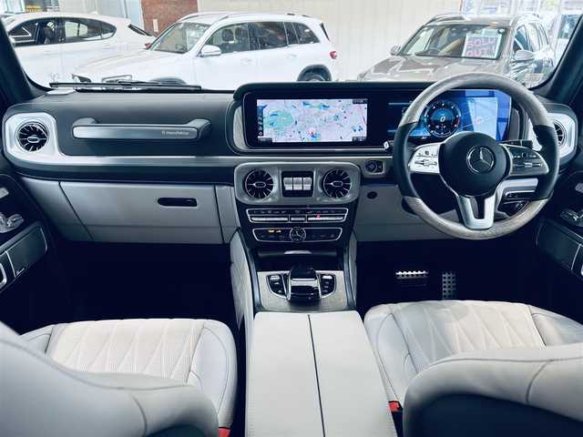 メルセデス・ベンツ ゲレンデヴァーゲン Ｇ４００ｄ AMGライン 大阪府 2021(令3)年 0.3万km ダイヤモンドホワイト マヌファクトゥーアエディション/ワンオーナー/サンルーフ/ブルメスター/レーダーセーフティ/ACC/ホワイトレザー/メモリ付きパワーシート/エアシートヒーター/純正ナビ/TV/360度カメラ/applecarplay/純正20インチAW/LEDヘッドライト/アンビエントライト/ブラインドスポット