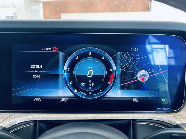メルセデス・ベンツ ゲレンデヴァーゲン Ｇ４００ｄ AMGライン 大阪府 2021(令3)年 0.3万km ダイヤモンドホワイト マヌファクトゥーアエディション/ワンオーナー/サンルーフ/ブルメスター/レーダーセーフティ/ACC/ホワイトレザー/メモリ付きパワーシート/エアシートヒーター/純正ナビ/TV/360度カメラ/applecarplay/純正20インチAW/LEDヘッドライト/アンビエントライト/ブラインドスポット