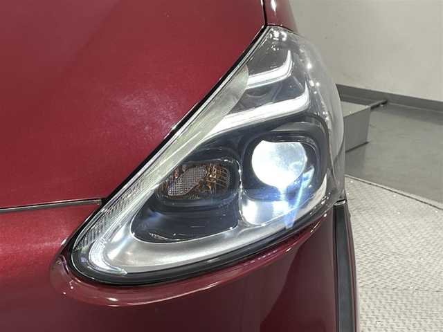 トヨタ シエンタ G グランパー 愛知県 2020(令2)年 1.1万km センシュアルレッドマイカ 純正ナビ【NSZT-W68T】/パノラミックビューモニター/両側パワースライドドア/衝突軽減ブレーキ/レーンディパーチャーアラート/クリアランスソナー/先行車発進告知/ドライブレコーダー/ビルトインＥＴＣ/USBポート/ＩＳＯＦＩＸ/LEDヘッドライト/オートハイビーム/純正フロアマット/アイドリングストップ