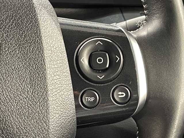 トヨタ シエンタ G グランパー 愛知県 2020(令2)年 1.1万km センシュアルレッドマイカ 純正ナビ【NSZT-W68T】/パノラミックビューモニター/両側パワースライドドア/衝突軽減ブレーキ/レーンディパーチャーアラート/クリアランスソナー/先行車発進告知/ドライブレコーダー/ビルトインＥＴＣ/USBポート/ＩＳＯＦＩＸ/LEDヘッドライト/オートハイビーム/純正フロアマット/アイドリングストップ